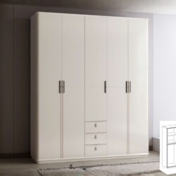 Tủ áo hiện đại 5 cánh TU6815-5 màu trắng kem, chụp chính diện trong phòng ngủ. Tủ có thiết kế tối giản với các đường nét b…