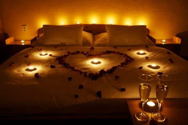 Trang trí phòng cưới đơn giản nhưng vẫn đầy cuốn hút 13 Trang Trí Phòng Cưới Đơn Giản Mà Đẹp