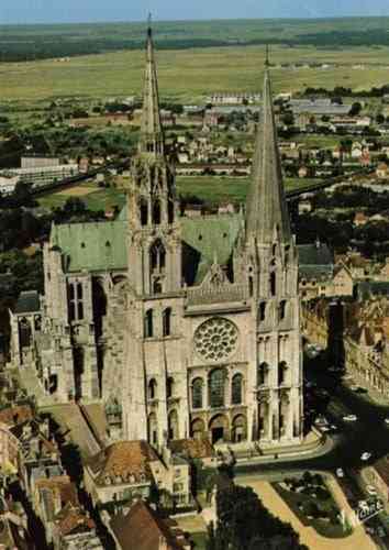 Những công trình kiến trúc Gothic nổi tiếng toàn thế giới - Nhà thờ Chartres
