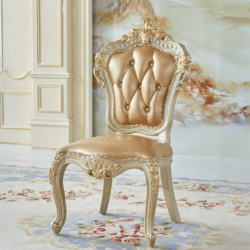 Ghế ăn tân cổ điển GAC99-NT được chụp chính diện hơi chếch sang phải, nổi bật với phần lưng ghế bọc da múi rút khuy màu và…