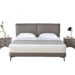 Giường ngủ bọc da GIBJ020-18 phong cách hiện đại, chụp chính diện. Đầu giường cao, bọc da màu xám lông chuột với đường may…