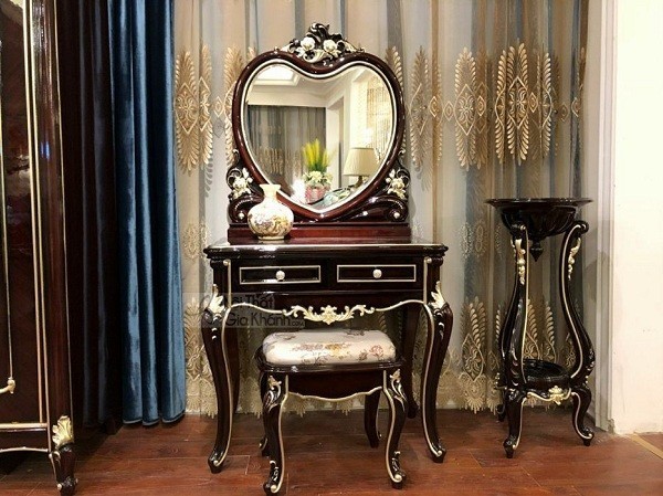 Các Mẫu Bàn Trang Điểm Cao Cấp Sang Trọng Nhập Khẩu 11 Các Mẫu Bàn Trang Điểm Cao Cấp Sang Trọng Nhập Khẩu