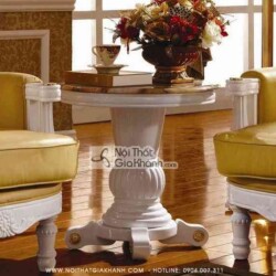 Bàn trà tròn thư giãn TGT261S phong cách cổ điển, được chụp ở góc chính diện trong không gian phòng khách sang trọng. Bàn…