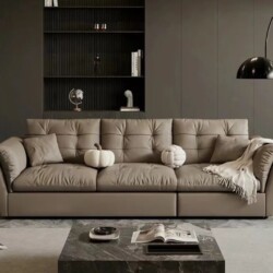 Sofa băng ba chỗ ngồi SF-A07-28 màu nâu be, bọc da với các đường may rút múi tinh tế ở lưng ghế, tạo điểm nhấn sang trọng…