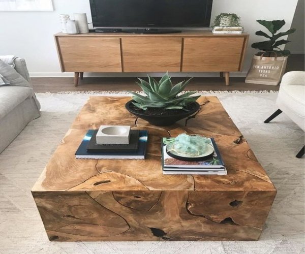 Bàn trà gỗ tự nhiên màu nâu dáng cổ điển