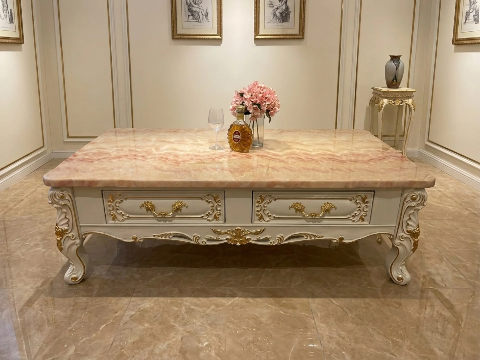 Bàn Trà BELLAROSE – Bàn Sofa Tân Cổ Điển BT-A19-16 Dát Vàng Họa Tiết