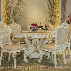 Bộ bàn ăn tròn 1m5 mặt đá tự nhiên BAQ09-1.5 họa tiết dát vàng và 6 ghế ăn tân cổ điển, chụp chính diện. Bàn có mặt đá Hồn…