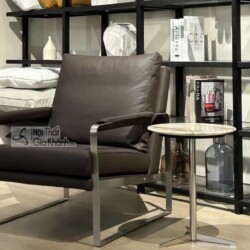 Ghế thư giãn GT1707 màu nâu sẫm, bọc da bò tự nhiên cao cấp, nổi bật với khung và chân ghế bằng thép không gỉ sáng bóng, m…