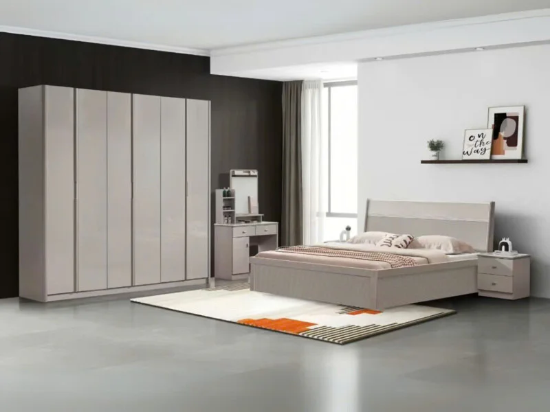 Toàn cảnh bộ giường tủ hiện đại BG2571-2 được sắp đặt trong một phòng ngủ rộng rãi, tông màu sáng. Bộ sản phẩm màu nâu nhạ…