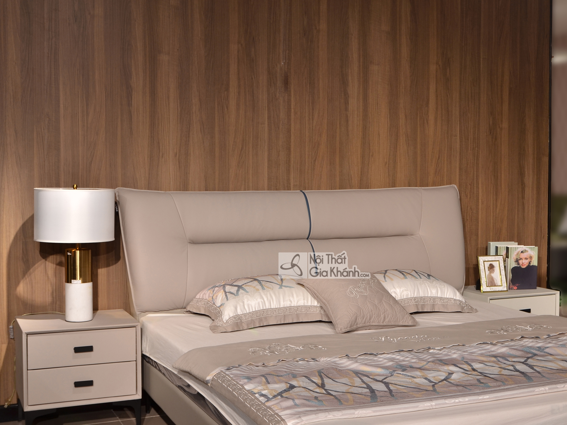 Giường Ngủ bọc vải hiện đại GIC609-18