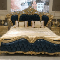 Giường ngủ tân cổ điển 2M bọc da bò tự nhiên GI999-20 được chụp trong không gian showroom của Gia Khánh. Giường có phần đầ…
