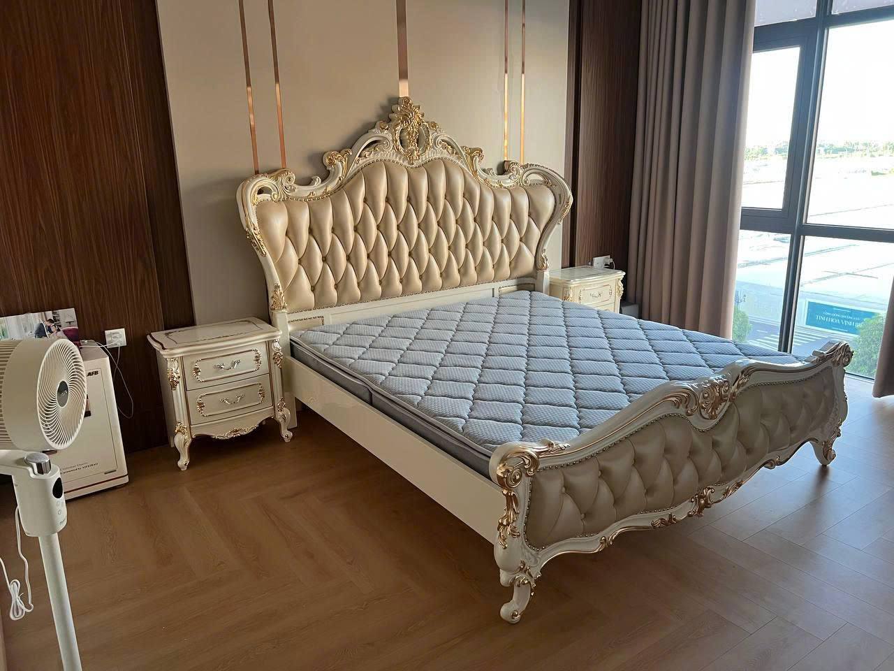 Giường Ngủ Bọc Da 1M8 GIB22-18 Họa Tiết Dát Vàng - Ảnh 4