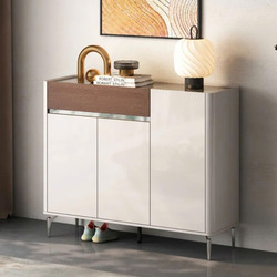 Tủ giày hiện đại TDY303-12 được chụp chính diện, đặt trong không gian tiền sảnh với tường màu be nhạt và sàn nhà màu xám…