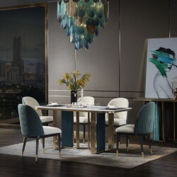 Bàn ăn mặt đá 1m8 BAQT163-18 phong cách Luxury, chụp từ góc hơi chếch bên trái, làm nổi bật mặt đá phiến mờ màu trắng vân…