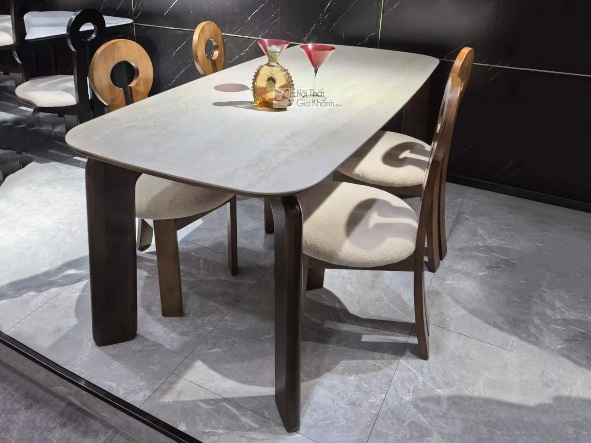 Bộ bàn ghế ăn gỗ óc chó tự nhiên 6 ghế tại Nội Thất Gia Khánh