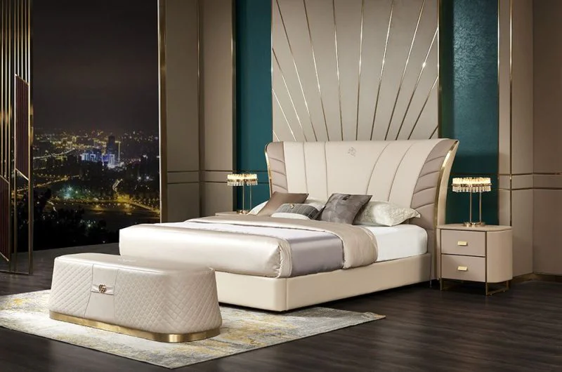 Giường bọc da Luxury GIQF809-18 được chụp toàn cảnh trong phòng ngủ sang trọng. Giường có đầu giường bo cong, bọc da màu k…