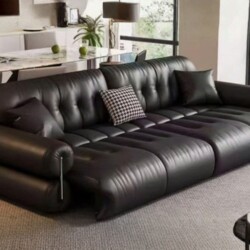 Chiếc sofa chỉnh điện SF-HY08 màu đen sang trọng, được chụp từ góc hơi chếch, nổi bật kiểu dáng góc chữ L hiện đại với các…