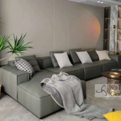 Bộ sofa góc phải SF1801GP được chụp từ góc rộng, nhìn từ phía trước bên trái, làm nổi bật phần góc của sofa. Sofa có thiết…