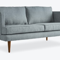 Sofa băng 3 chỗ Preston SF-111 màu xanh lam nhạt dịu mát, bọc vải, chụp chính diện. Thiết kế hiện đại với tay vịn thấp và…