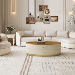 Hình ảnh tổng thể một bộ sofa cong phong cách hiện đại luxury trong phòng khách sang trọng. Bộ sofa màu kem nhạt với thiết…