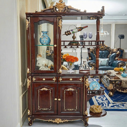 Tủ rượu 2 mặt TR01-12 phong cách tân cổ điển, màu nâu đỏ với các chi tiết chạm khắc và viền vàng đồng tinh xảo. Tủ được đặ…