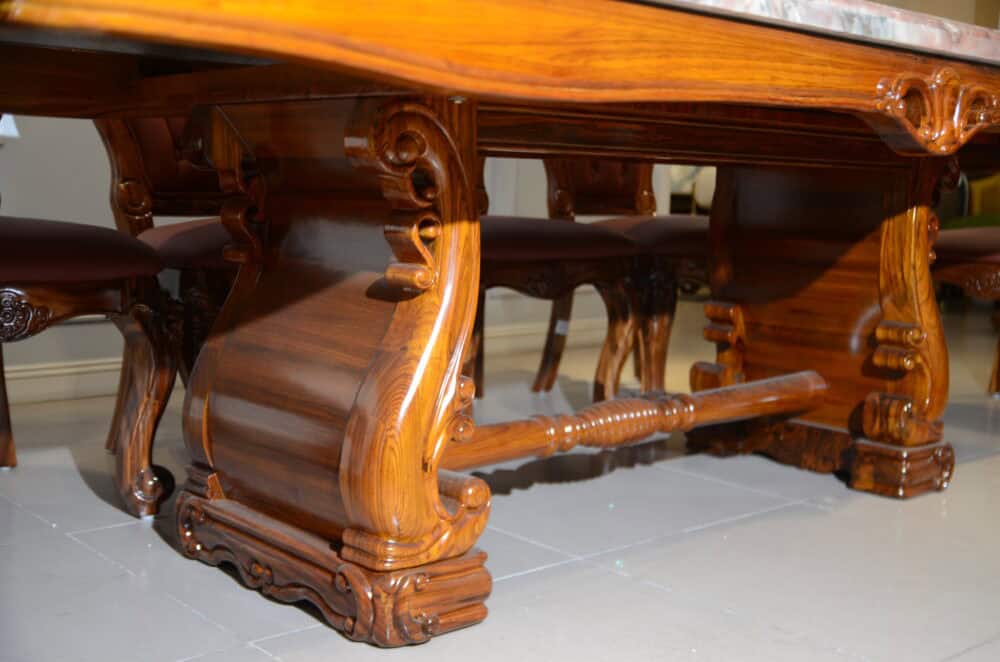 Bàn Ân Tân Cổ Điển