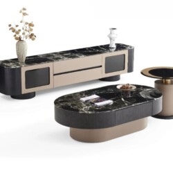 Bộ sản phẩm bàn trà đôi và kệ tivi mặt đá tự nhiên 2502 được chụp từ góc cao, nổi bật trên nền trắng tinh khiết. Kệ tivi d…