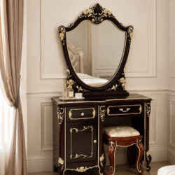 Bàn phấn BELLISSIMA tân cổ điển màu nâu nho, nhìn chính diện trong phòng ngủ sang trọng. Bàn có gương hình bầu dục viền ch…