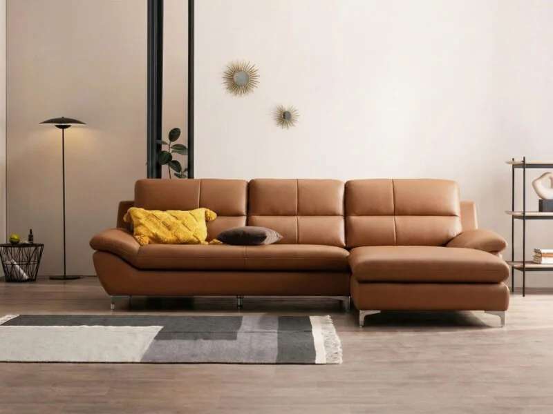 Hình ảnh tổng quan sofa góc SEABREE màu nâu da bò, chụp chính diện hơi chếch, thể hiện rõ phần góc dài tiện lợi. Sofa có t…