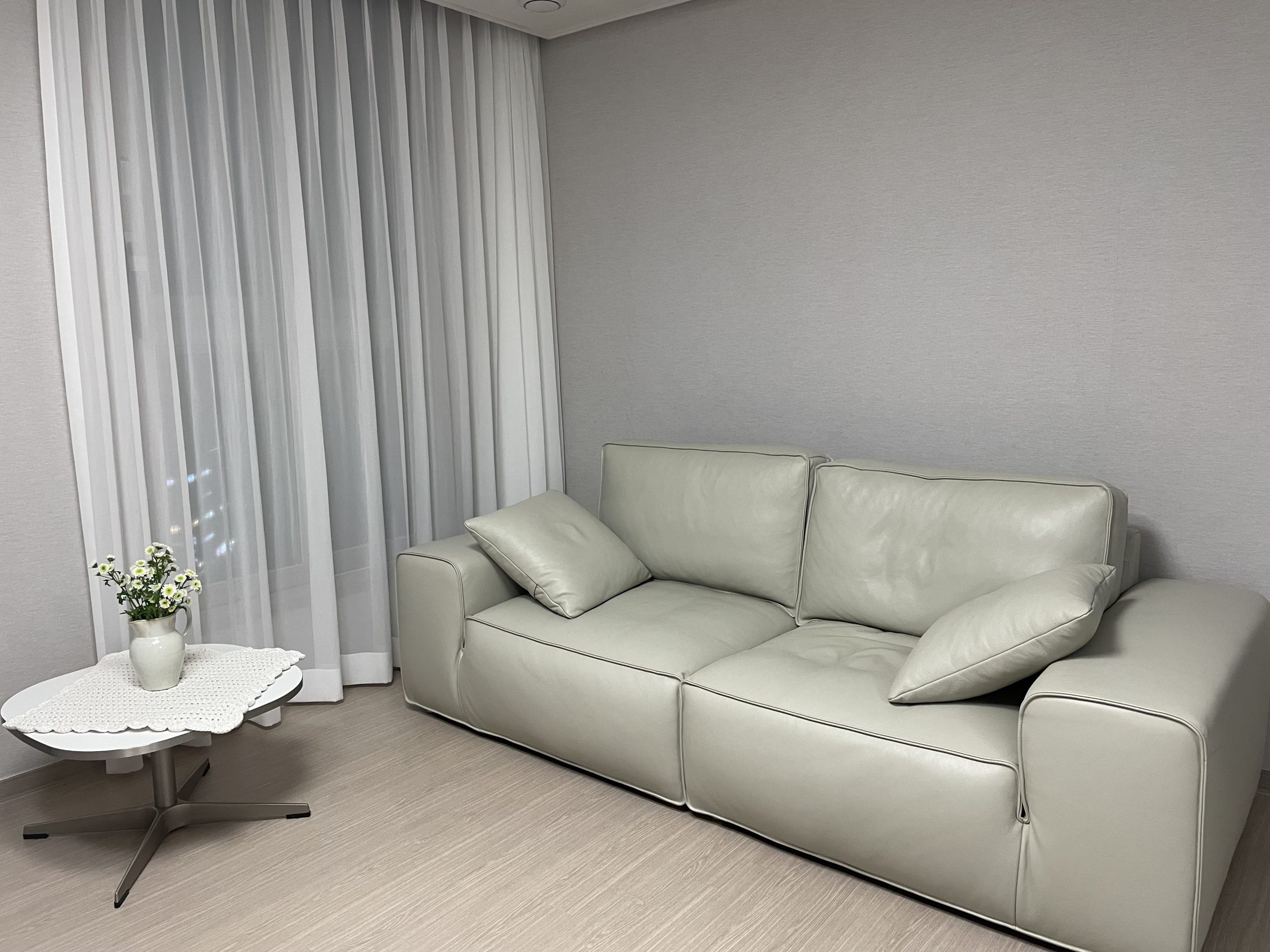 Sofa COZYLOAF – Sofa Da Dáng Băng Hiện Đại Êm Ái Thiết Kế Tối Giản