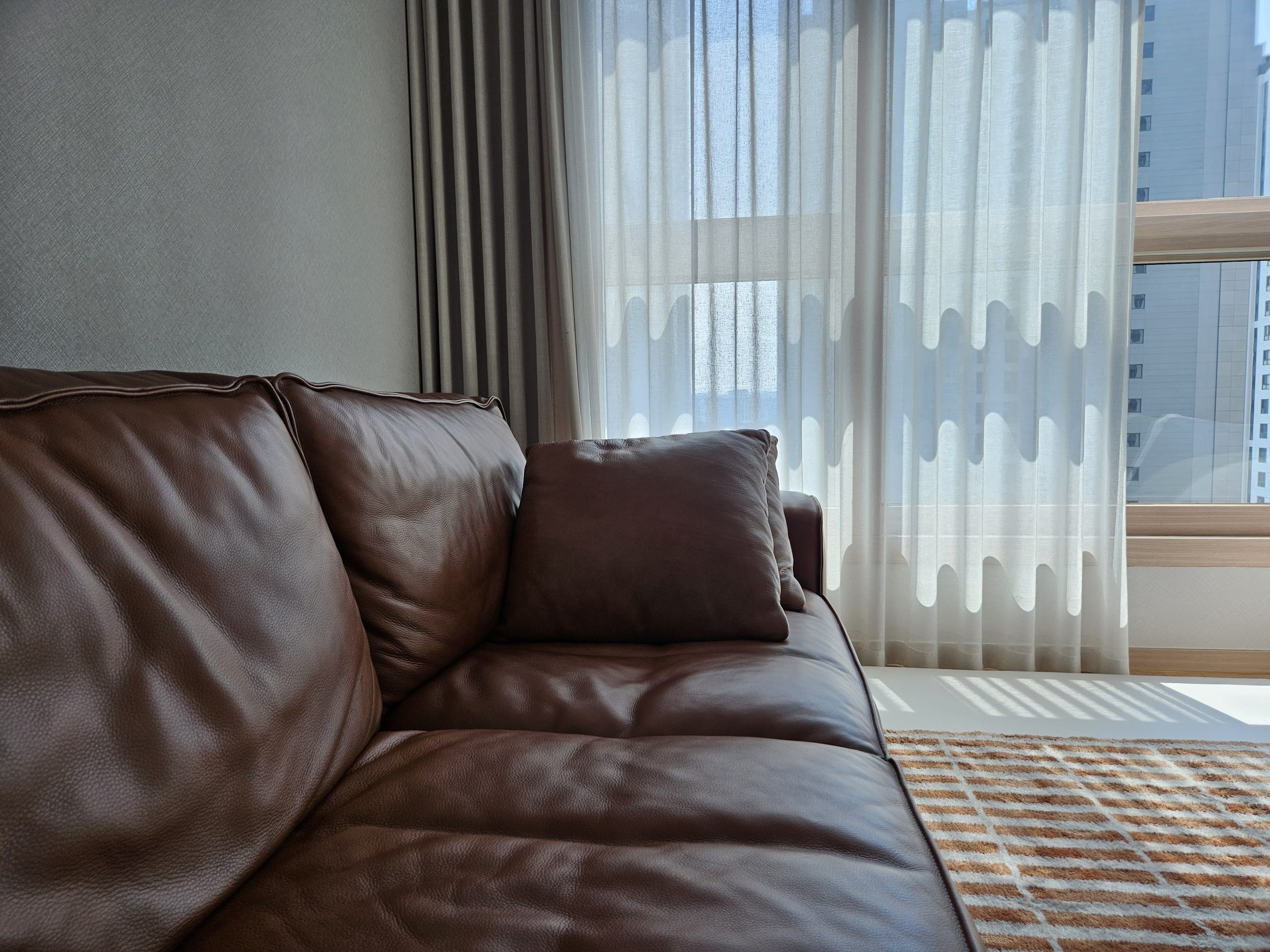 Sofa COZYLOAF – Sofa Da Dáng Băng Hiện Đại Êm Ái Thiết Kế Tối Giản