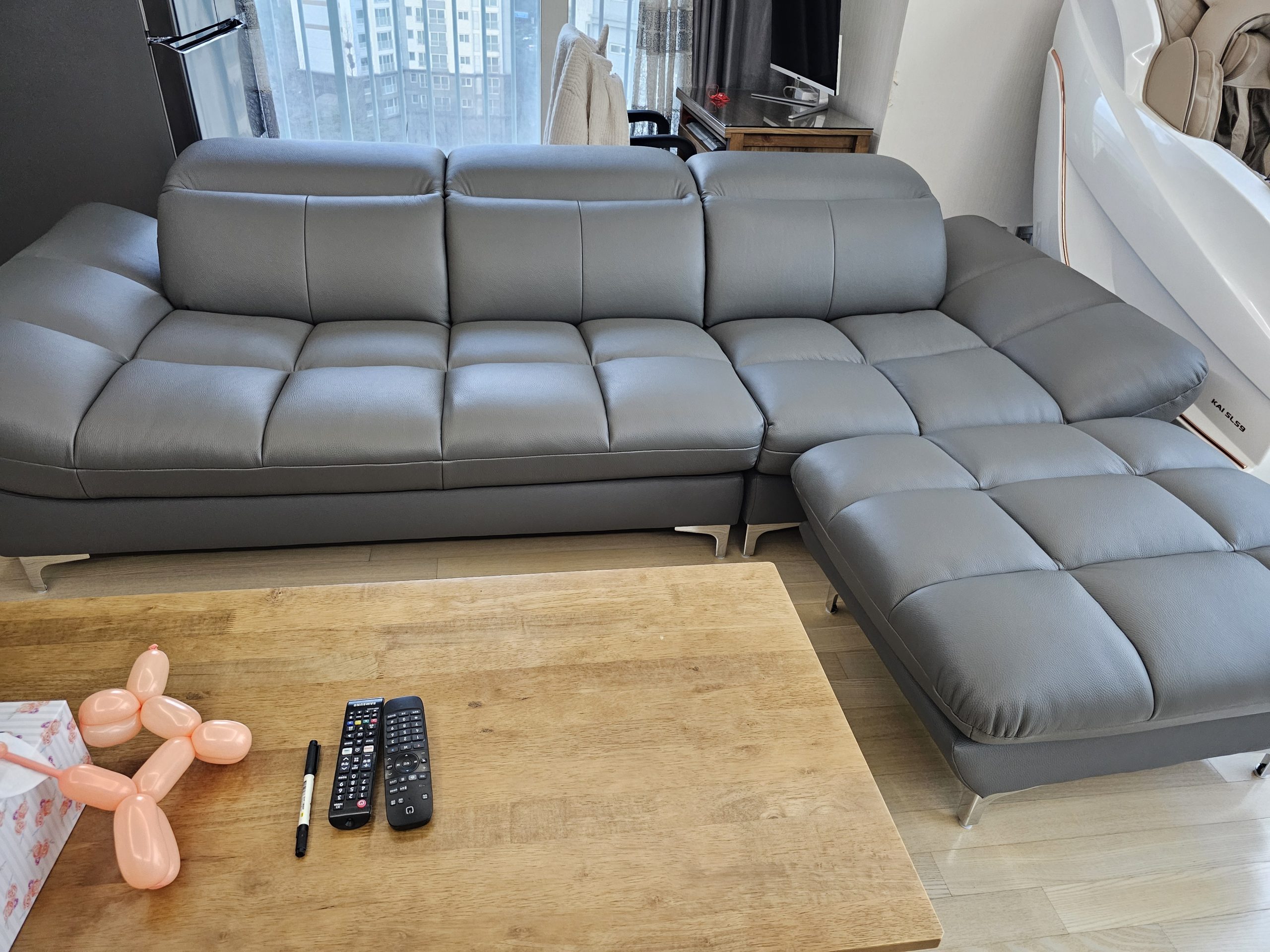 Sofa EVERBEST – Sofa Da Cao Cấp Tựa Đầu Chức Năng Hiện Đại