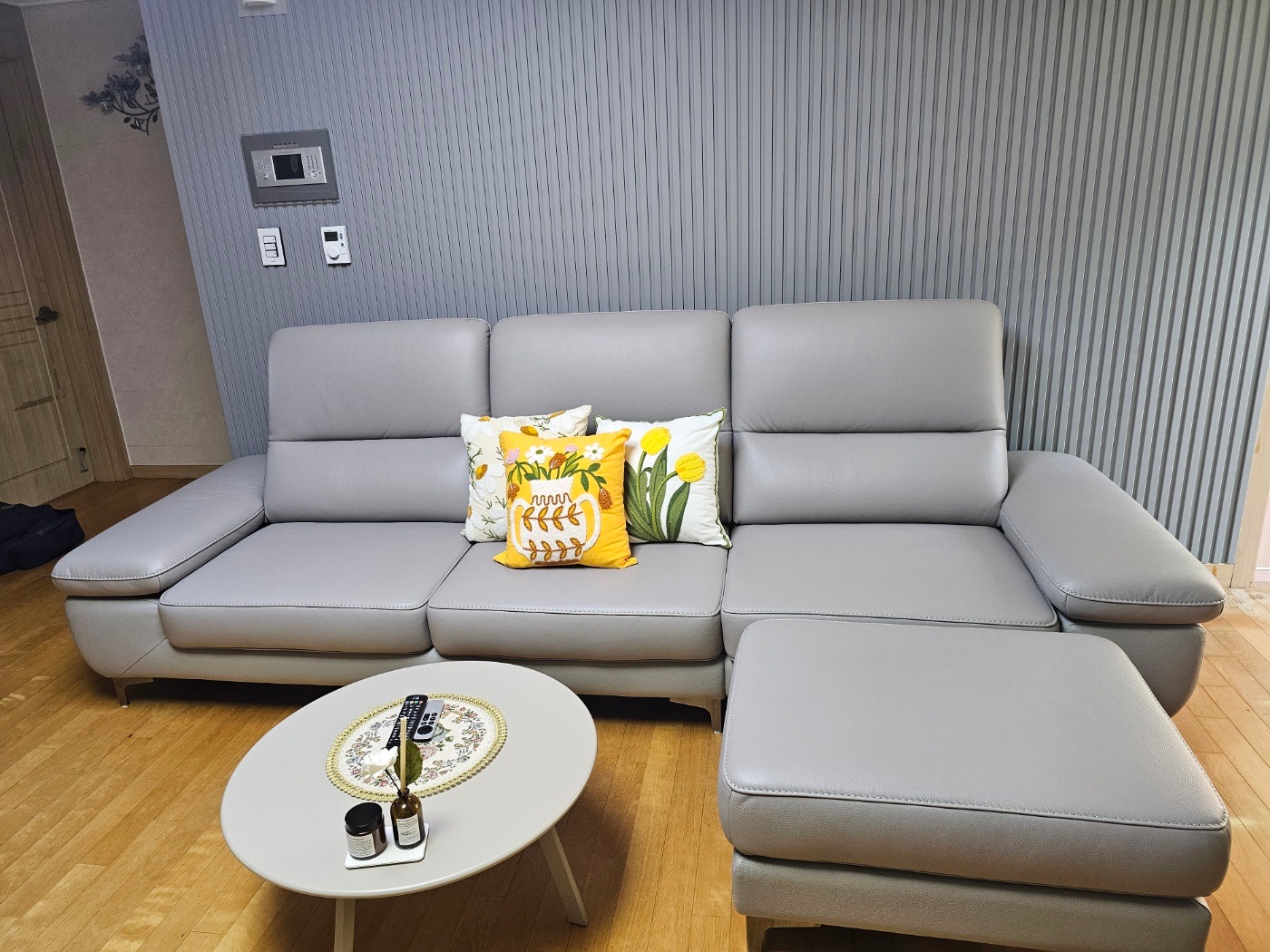 Sofa FEATHER - Sofa Băng Hiện Đại Bọc Da Êm Ái Như Mây