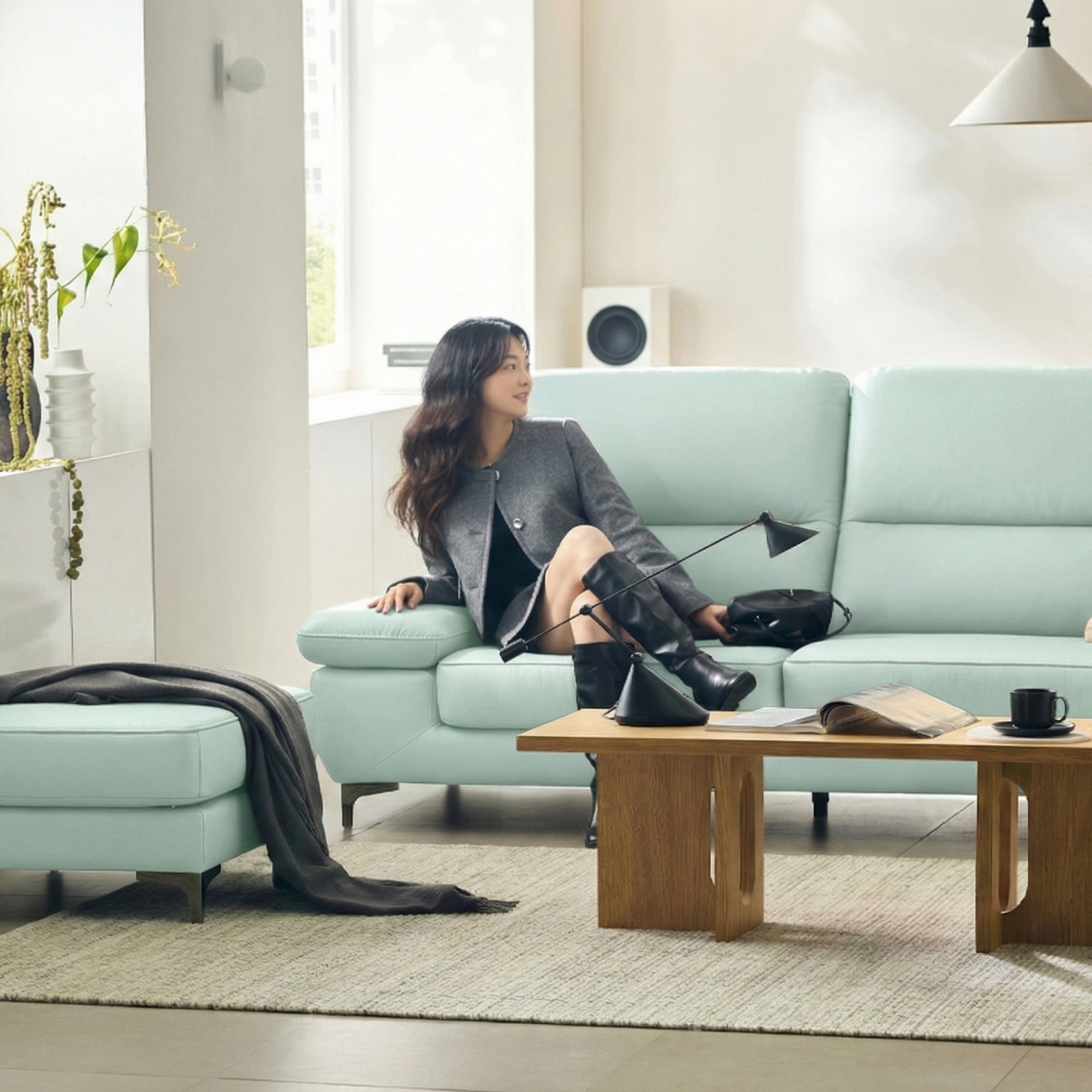 Sofa FEATHER - Sofa Băng Hiện Đại Bọc Da Êm Ái Như Mây (Hàng Order) - Ảnh 3