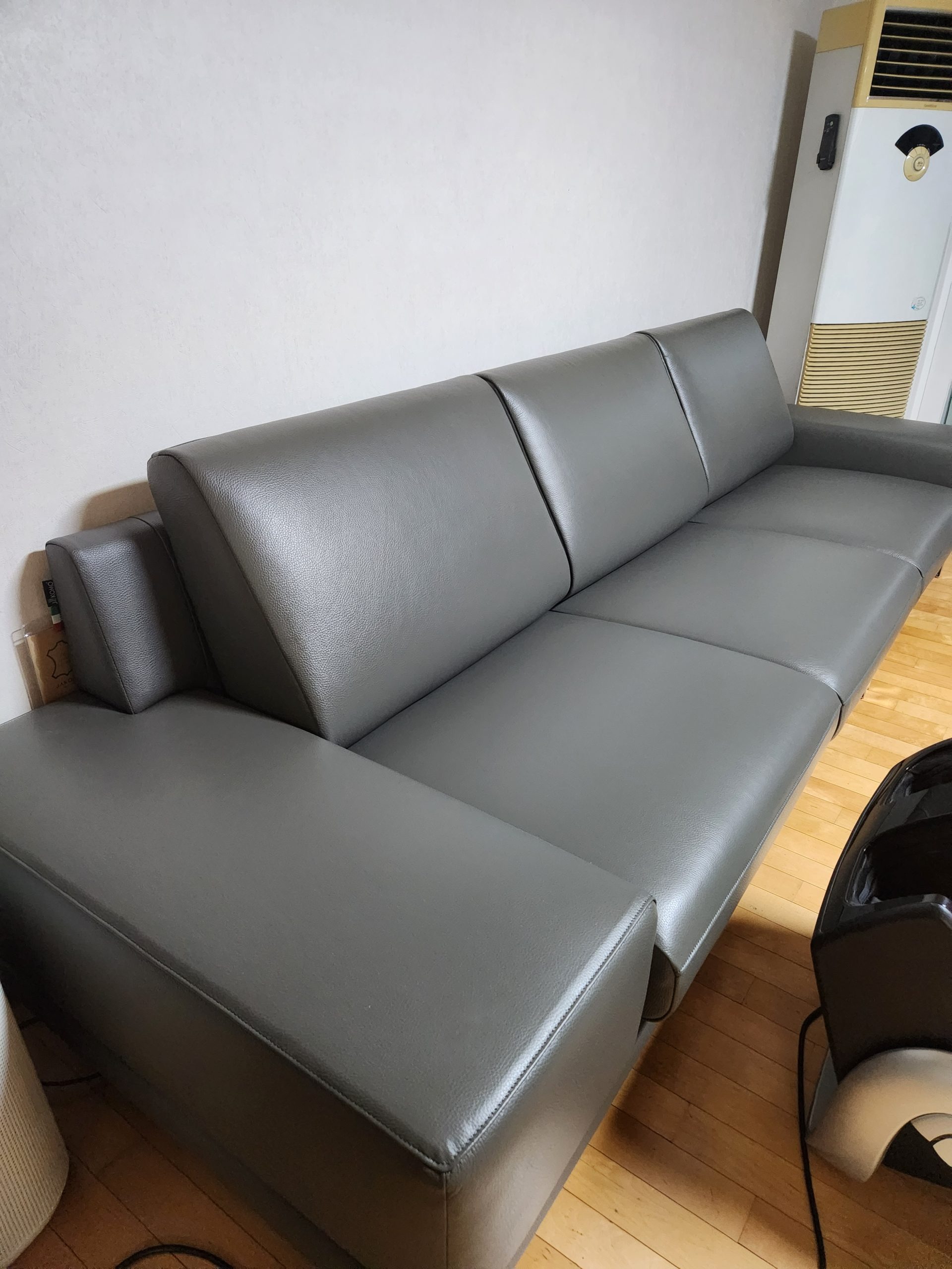 Sofa FLEXA - Sofa Da Hiện Đại Cao Cấp Đỉnh Cao Sự Êm Ái