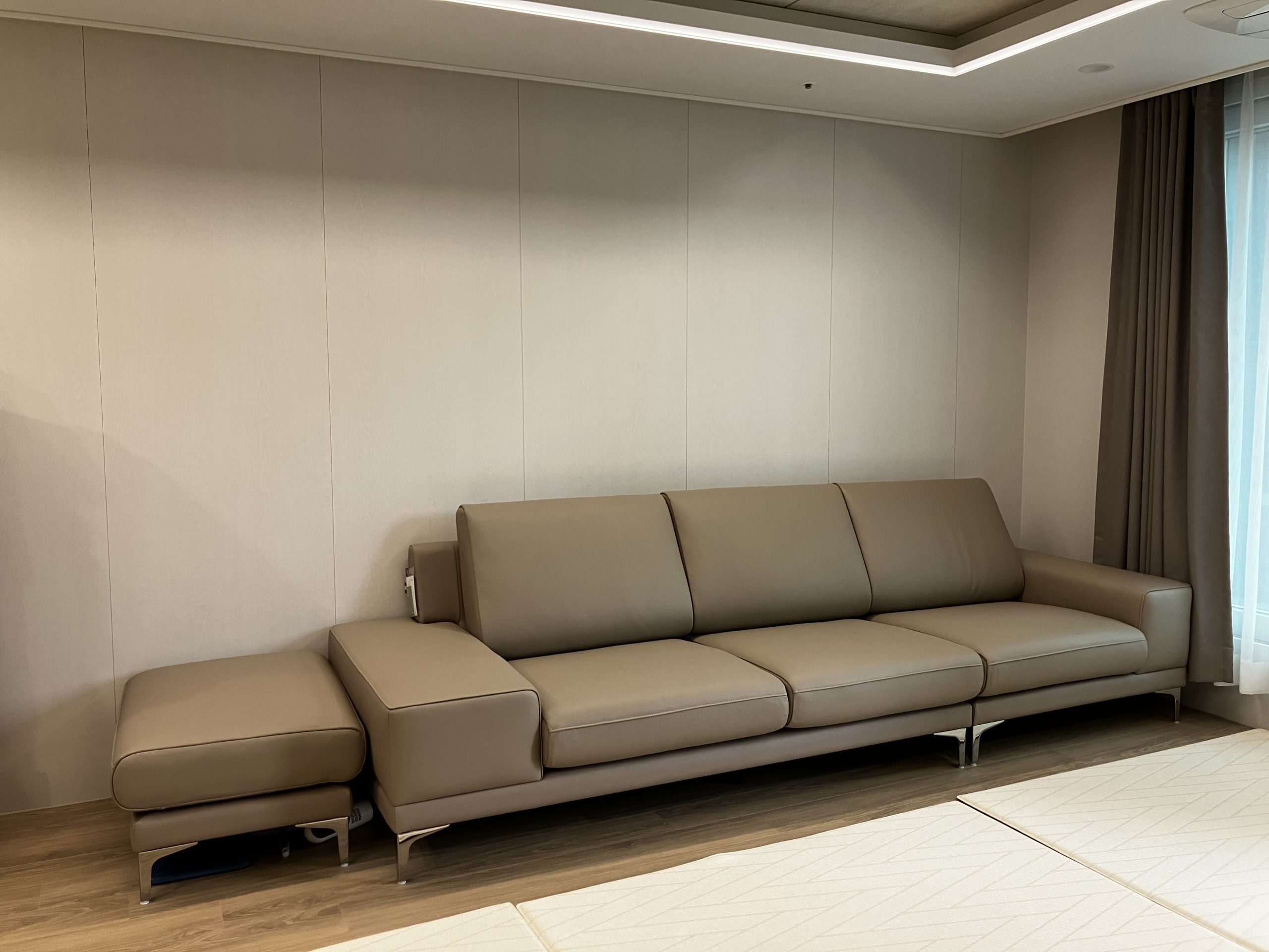 Sofa FLEXA - Sofa Da Hiện Đại Cao Cấp Đỉnh Cao Sự Êm Ái 