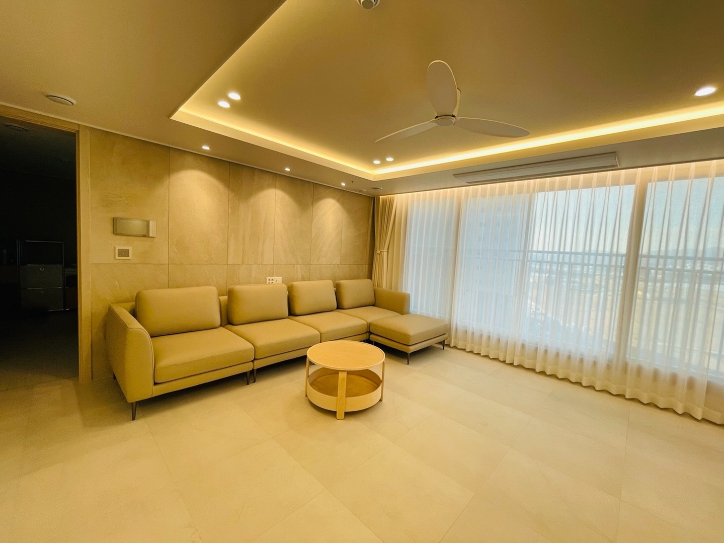 Sofa NOVA - Sofa Da Hiện Đại Thiết Kế Module Linh Hoạt Tùy Biến Theo Ý Bạn