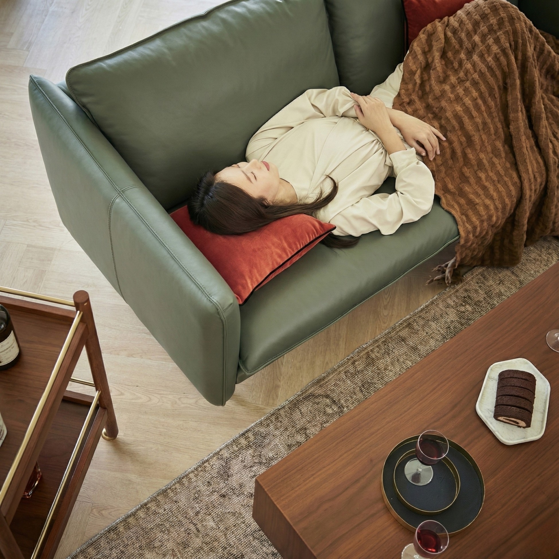 Sofa REFINE – Sofa Da Cao Cấp Ấm Áp Cho Phòng Khách Hiện Đại