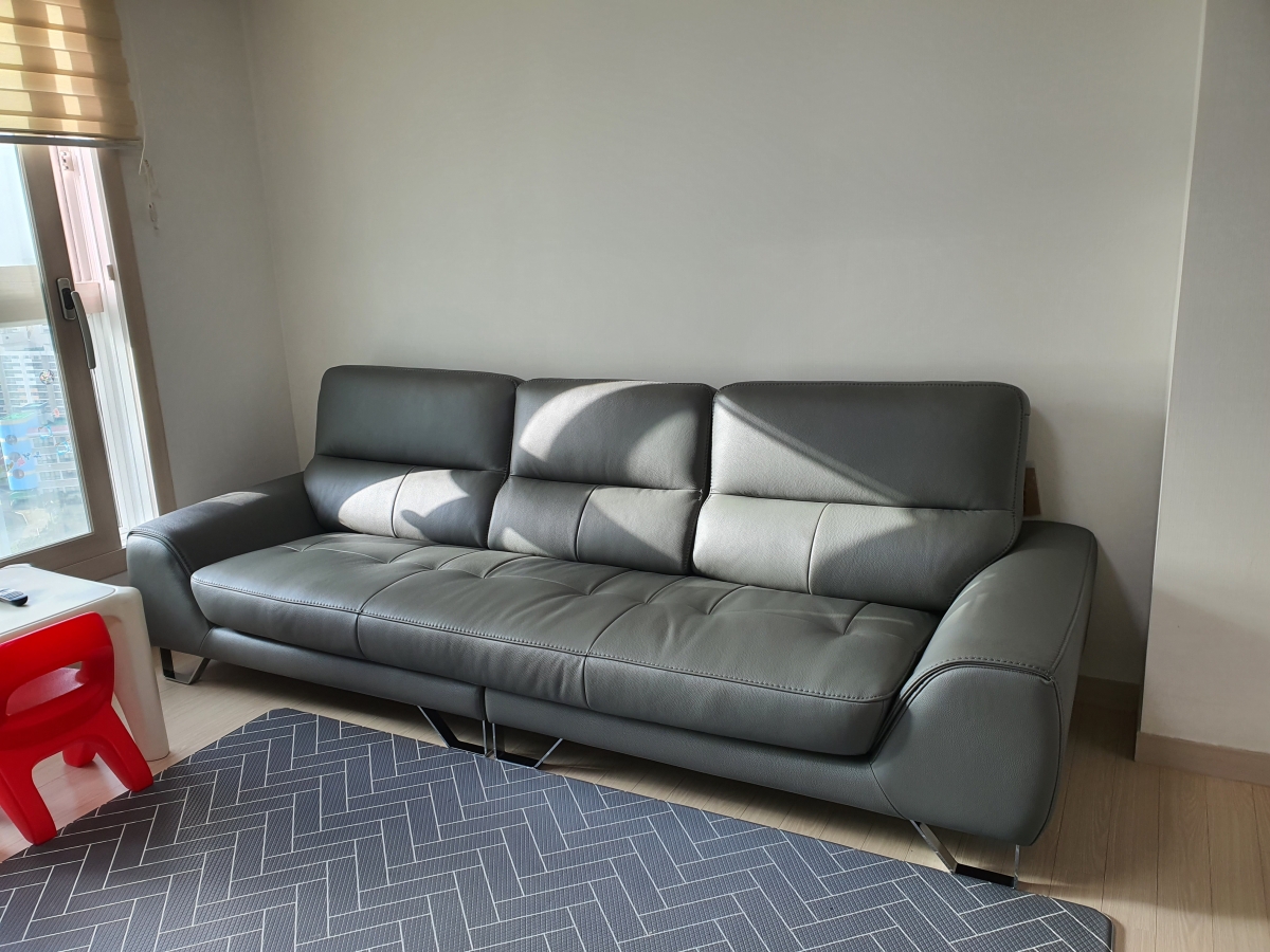 Sofa Regent - Sofa Cao Cấp Hiện Đại Cho Phòng Khách Trẻ Trung