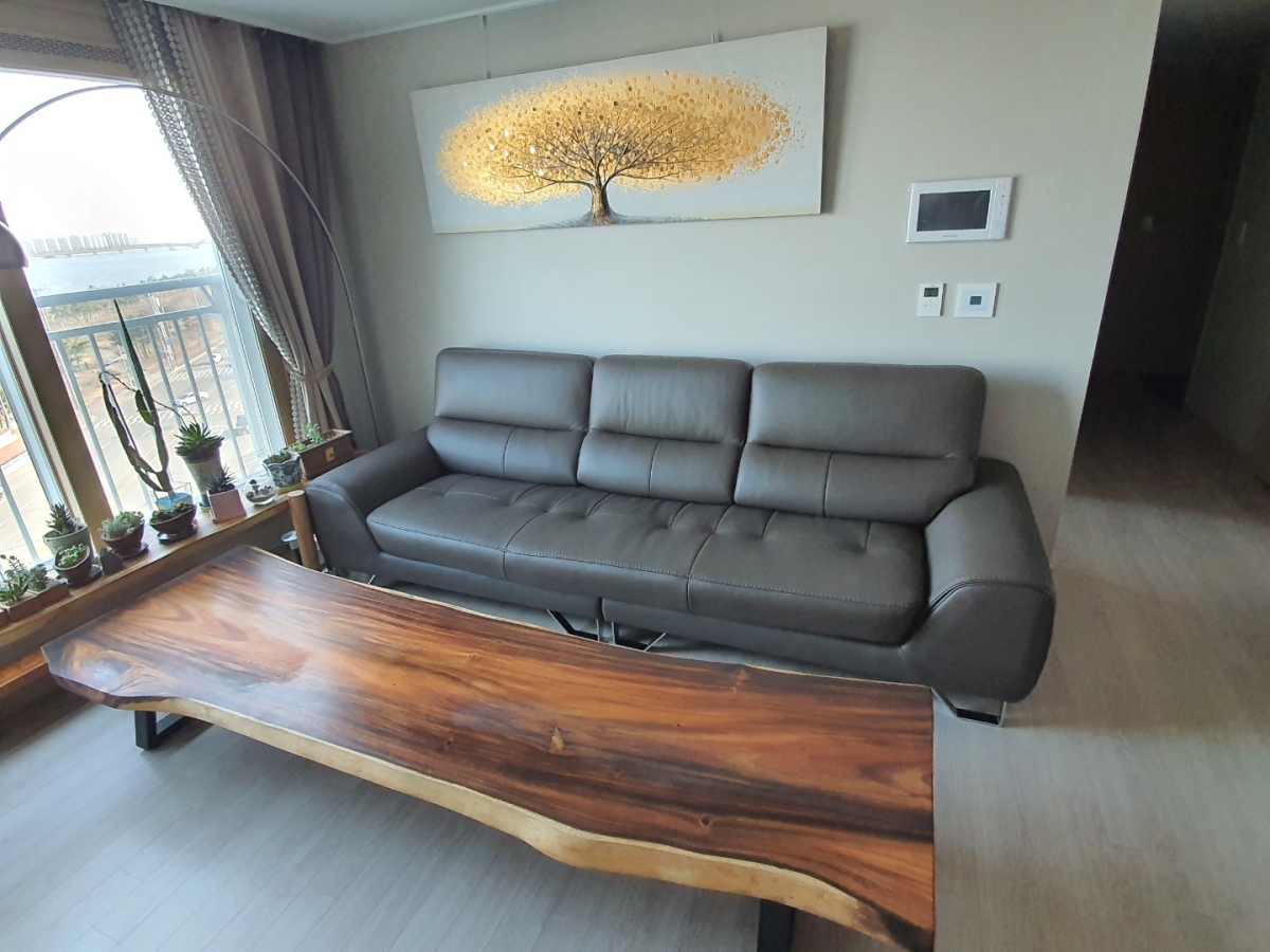 Sofa Regent - Sofa Cao Cấp Hiện Đại Cho Phòng Khách Trẻ Trung