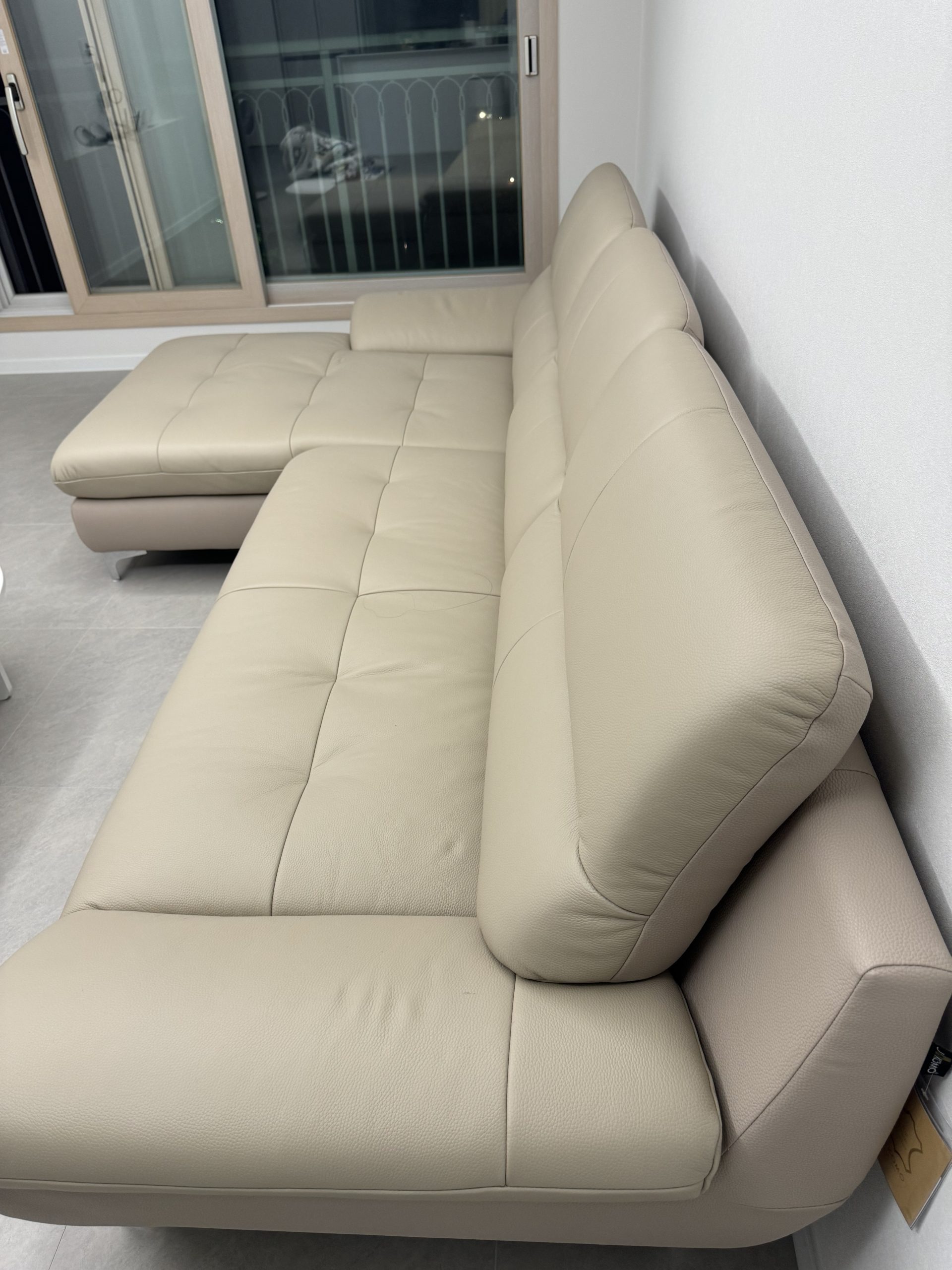 Sofa SEABREE - Sofa Góc Hiện Đại Bọc Da Cho Phòng Khách Chung Cư
