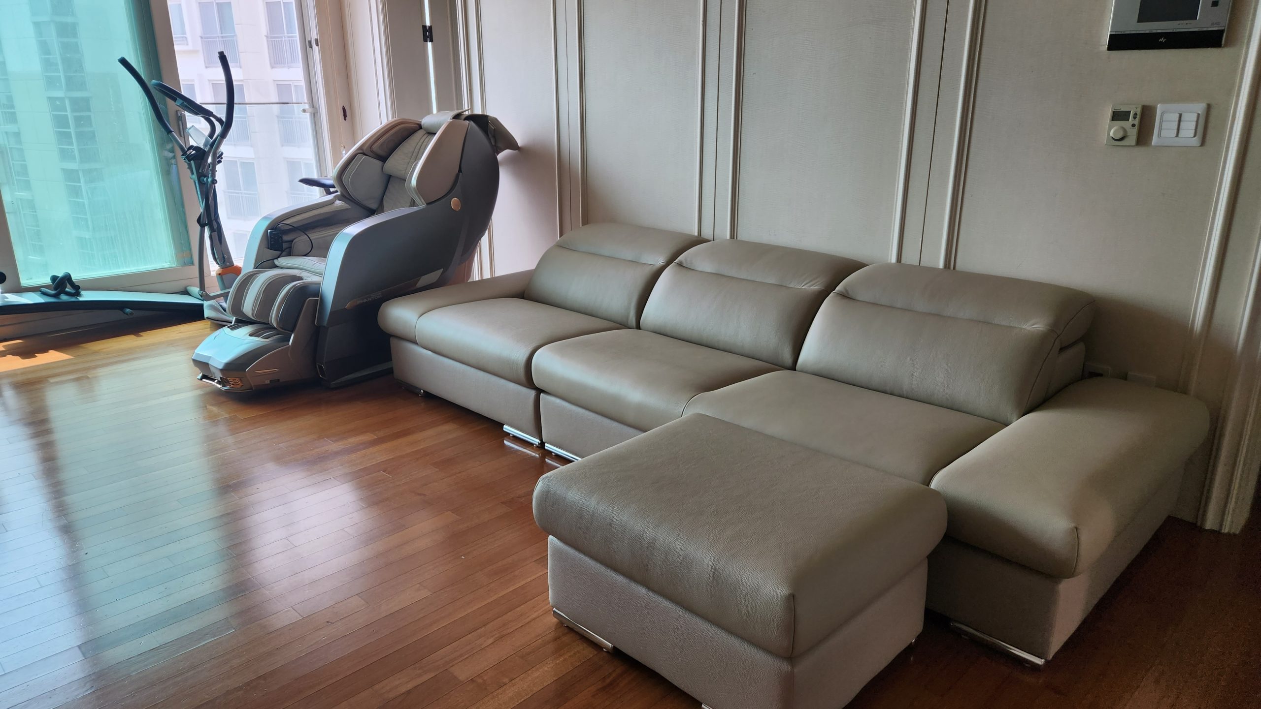 Sofa SERENE - Sofa Da Hiện Đại Đầy Đỉnh Cao Cho Sự Êm Ái
