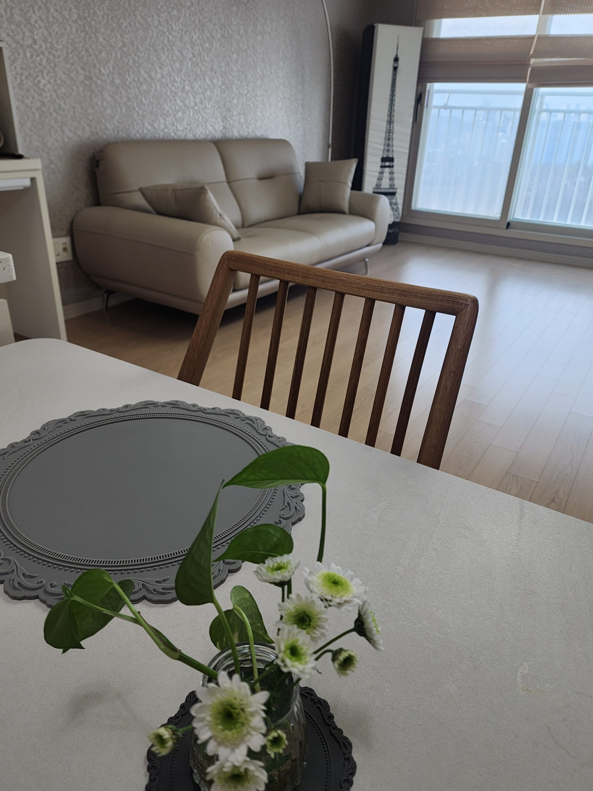 Sofa SOFTDAY – Sofa Da Cao Cấp Hiện Đại Và Trẻ Trung Cho Gia Đình 