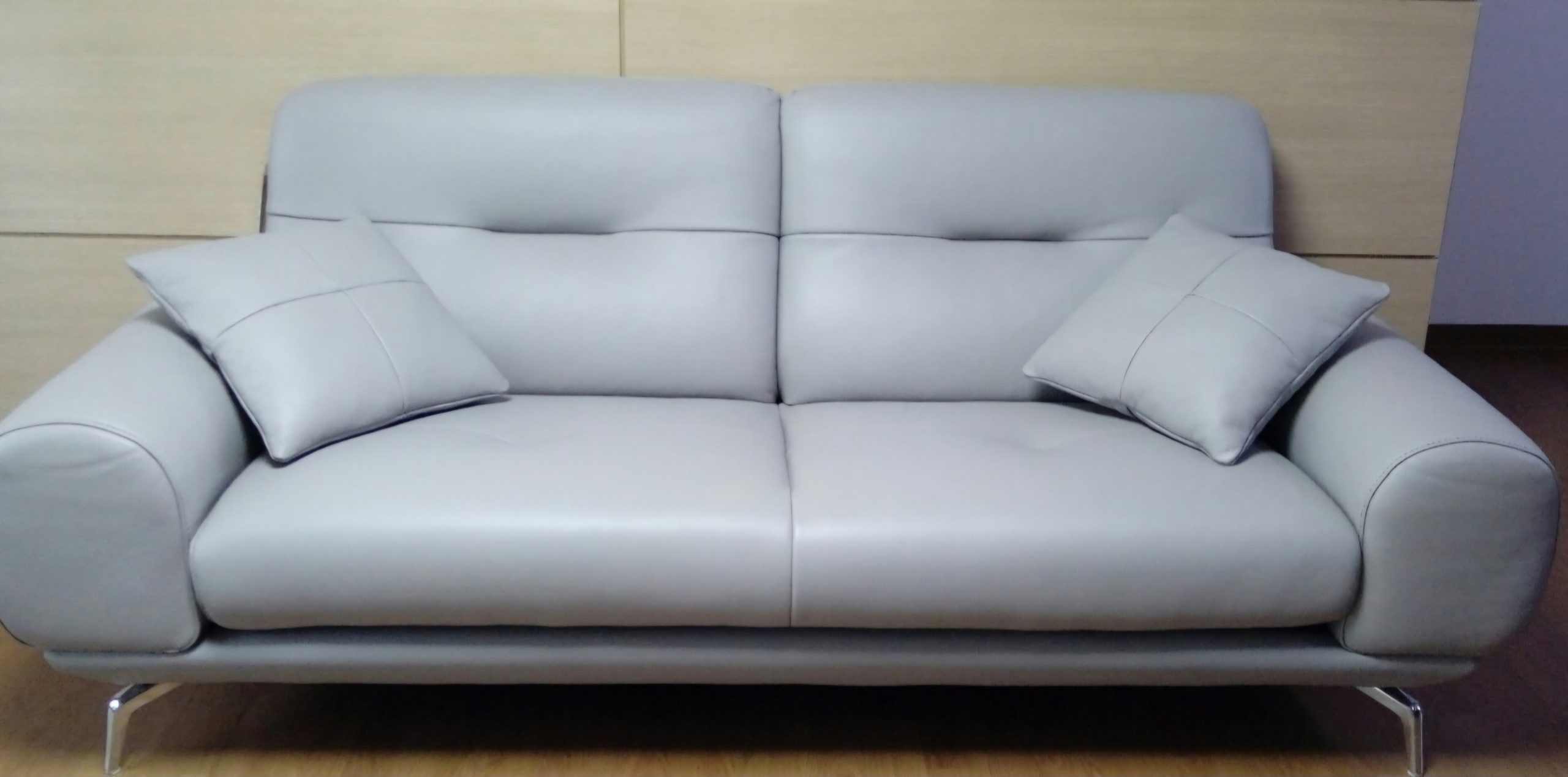 Sofa SOFTDAY – Sofa Da Cao Cấp Hiện Đại Và Trẻ Trung Cho Gia Đình 