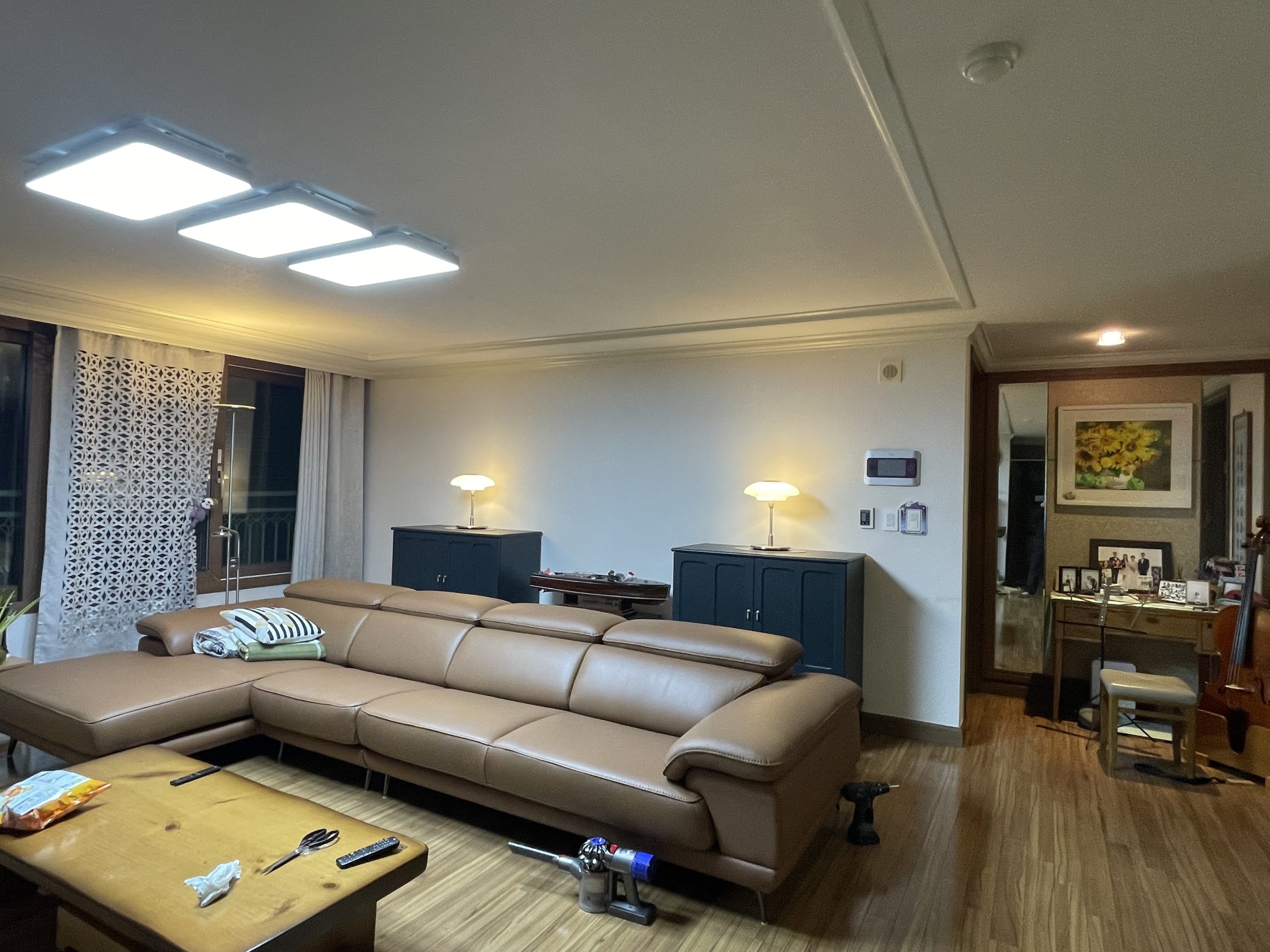 Sofa TEDDY – Sofa Hiện Đại Bọc Da Cao Cấp Thiết Kế Tinh Tế Êm Ái