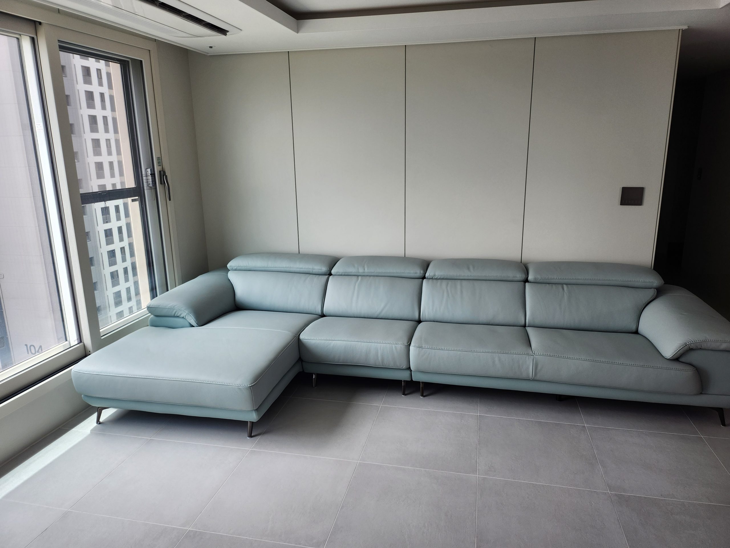 Sofa TEDDY – Sofa Hiện Đại Bọc Da Cao Cấp Thiết Kế Tinh Tế Êm Ái