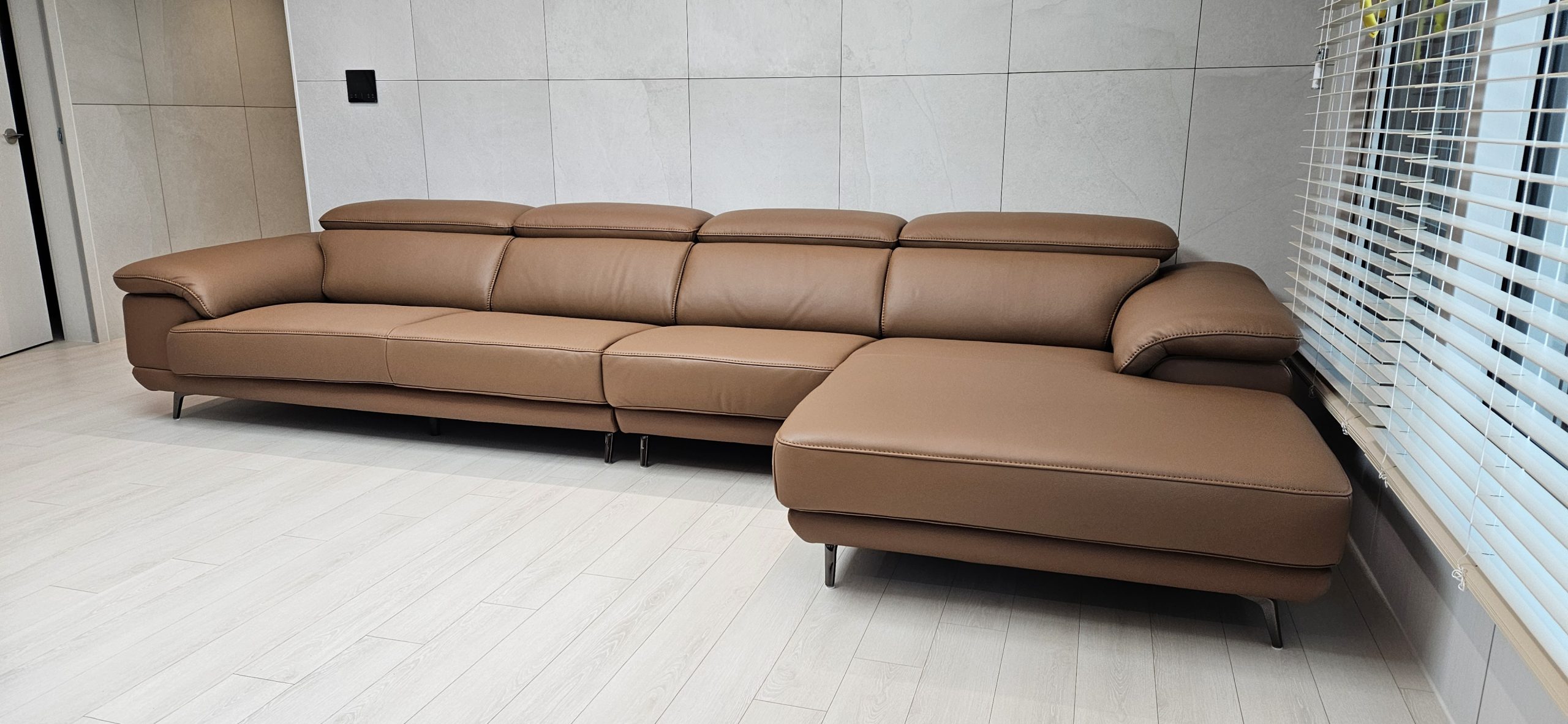 Sofa TEDDY – Sofa Hiện Đại Bọc Da Cao Cấp Thiết Kế Tinh Tế Êm Ái