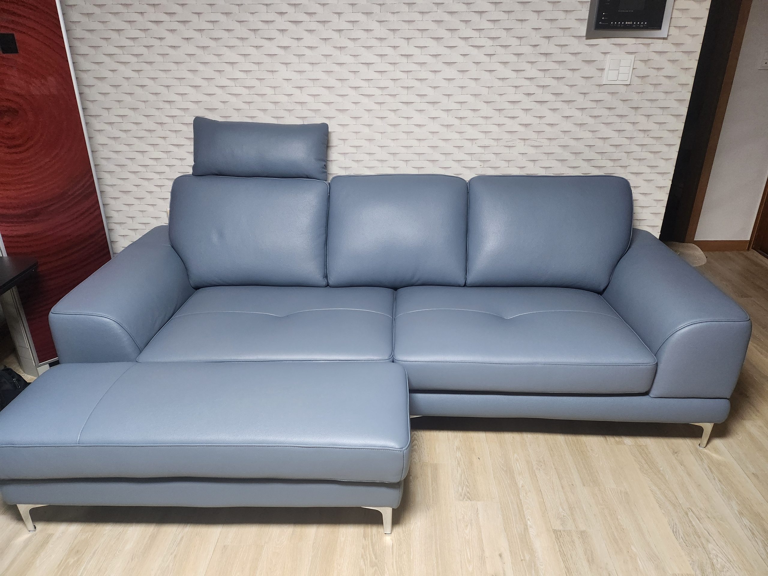 Sofa VERSA – Sofa Da Cao Cấp Linh Hoạt Tùy Biến Phong Cách