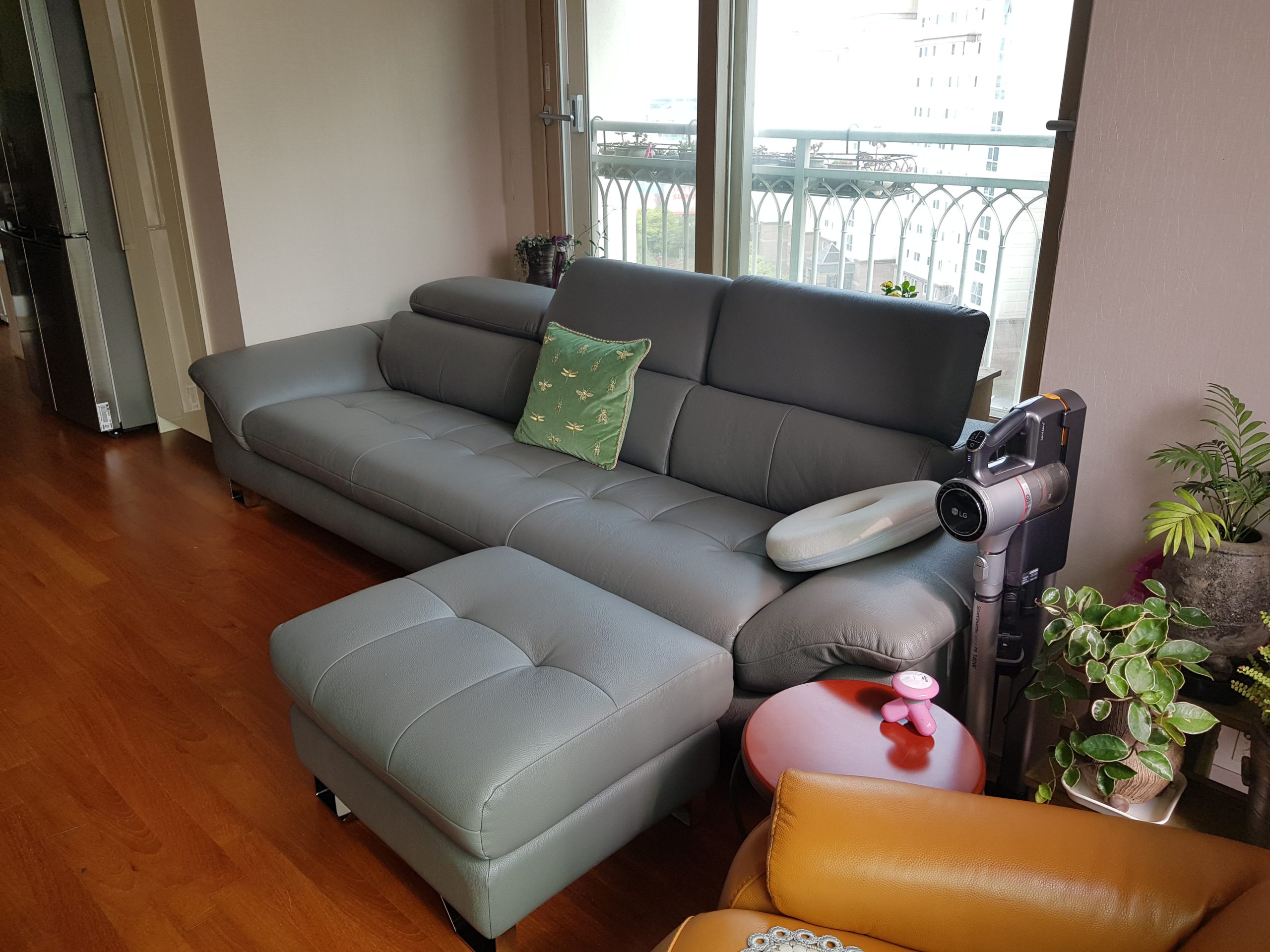 sofa hiện đại bọc da haven