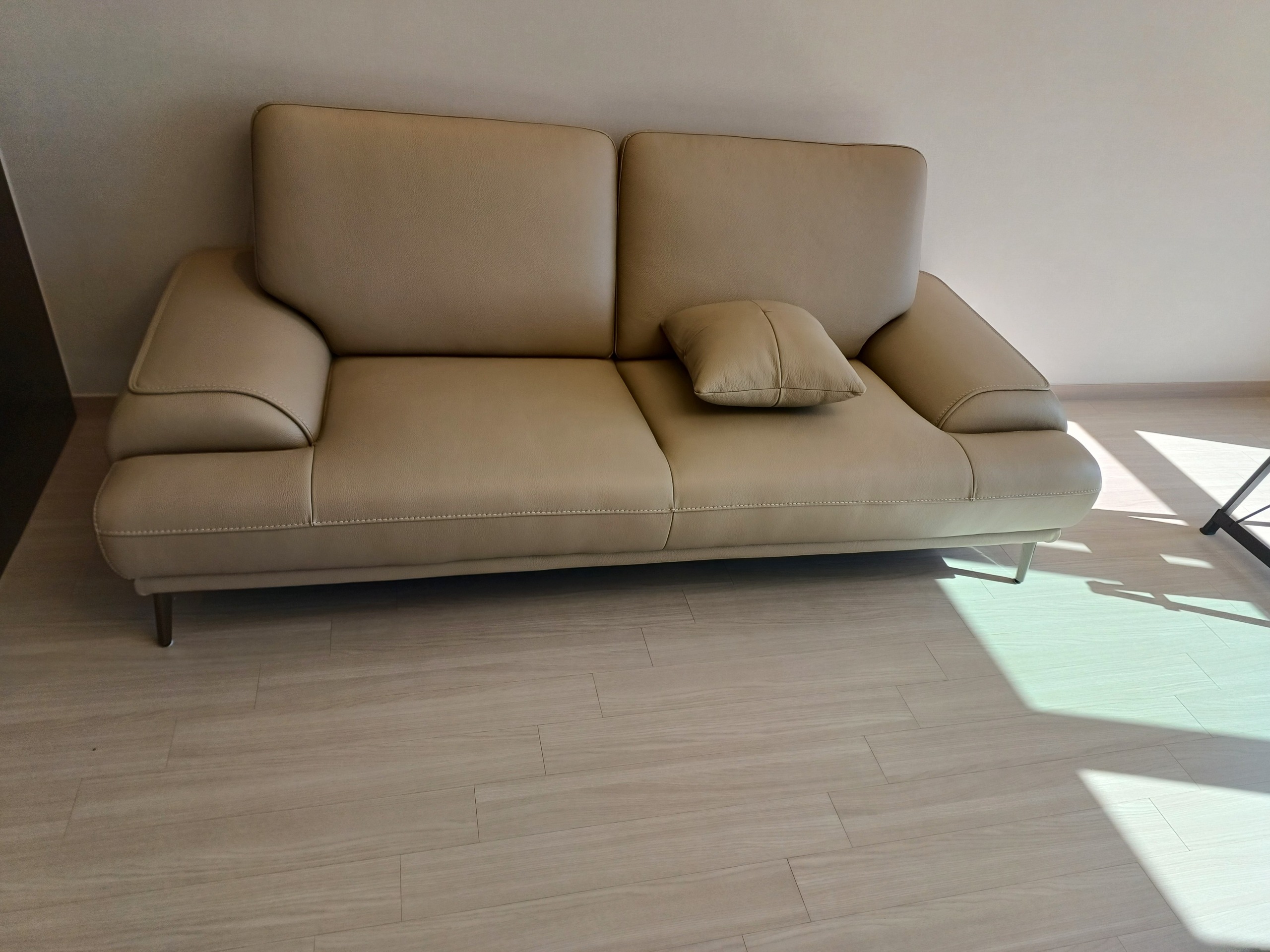 Sofa MILAN - Sofa Da Cao Cấp Hiện Đại Thiết Kế Tối Giản Thoải Mái